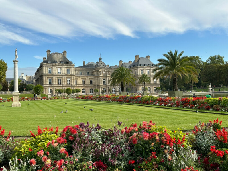 En été dans le Jardin du Luxembourg, Paris 6e (75)