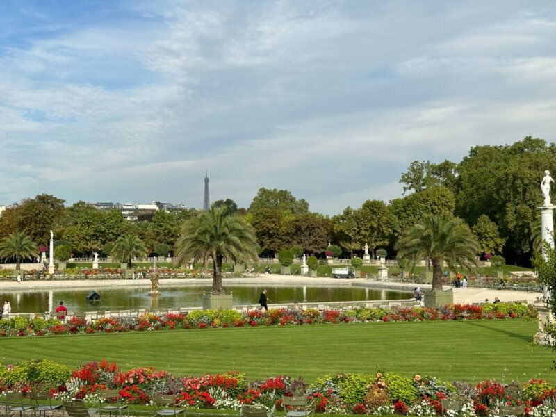 En été dans le Jardin du Luxembourg, Paris 6e (75)